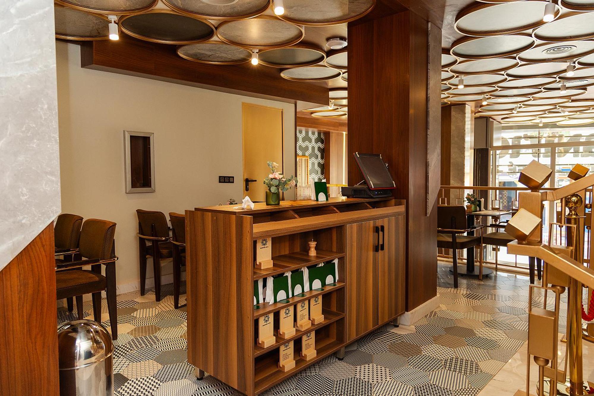 Magnifique Hotel