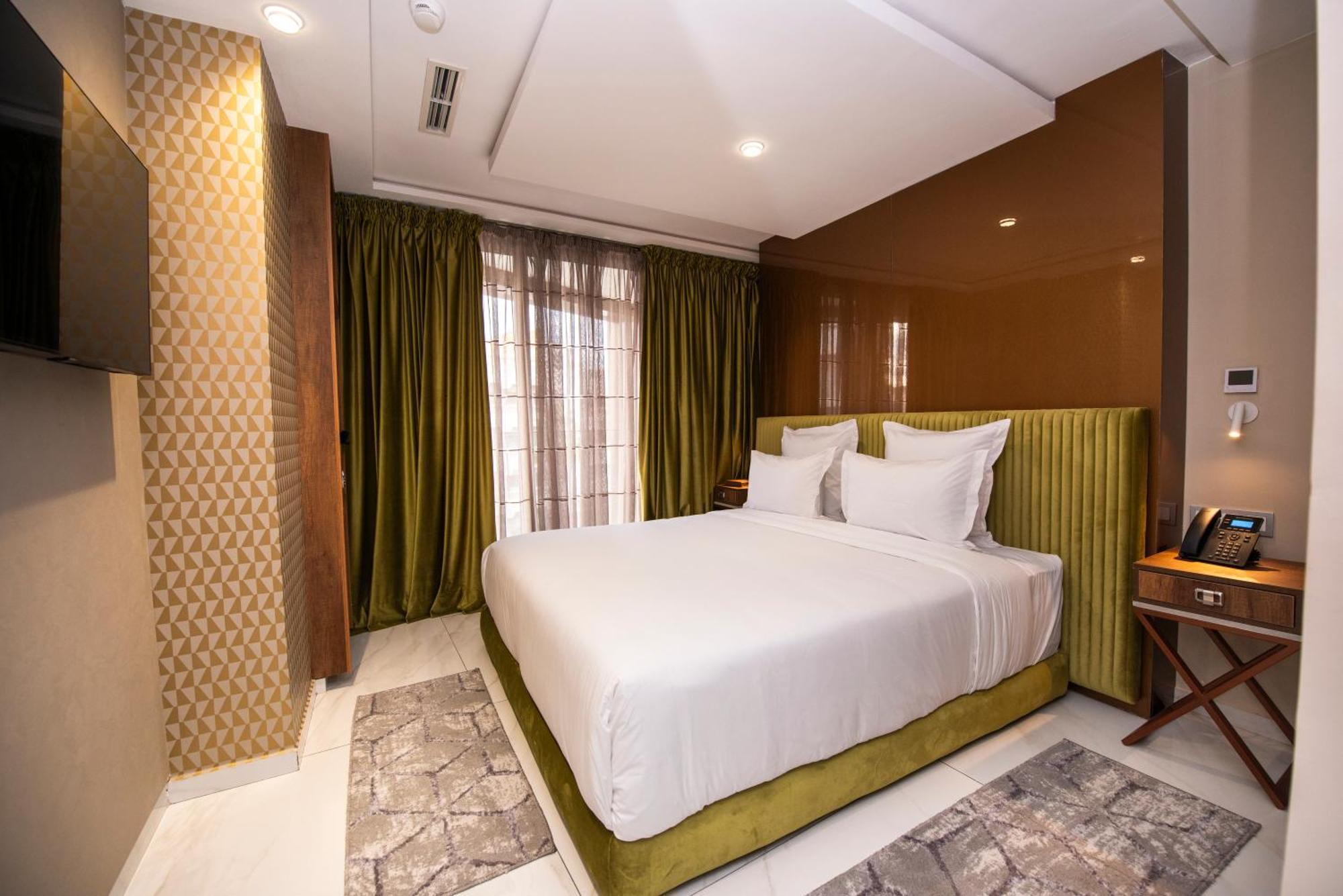 Magnifique Hotel 3*