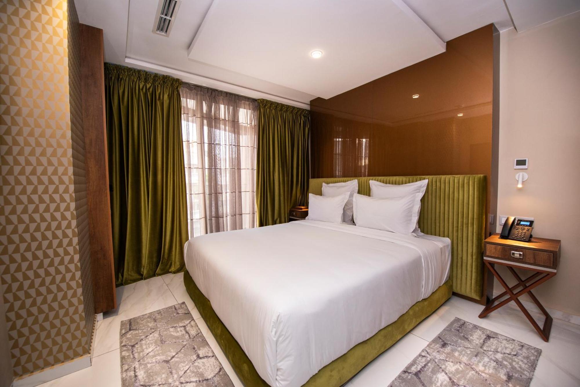 Magnifique Hotel